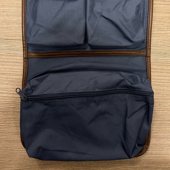 Toiletry Bag - Picture 5 of 5